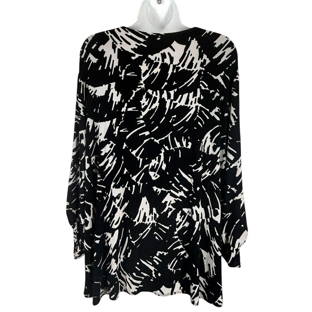 Chicos Travelers Slinky Knit Tunic Top Chico's Size 4 XXL Black Gray Tab Sleeve - Picture 6 of 8